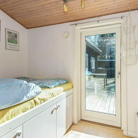 Three-bedroom Holiday In Glesborg 5 Fjellerup